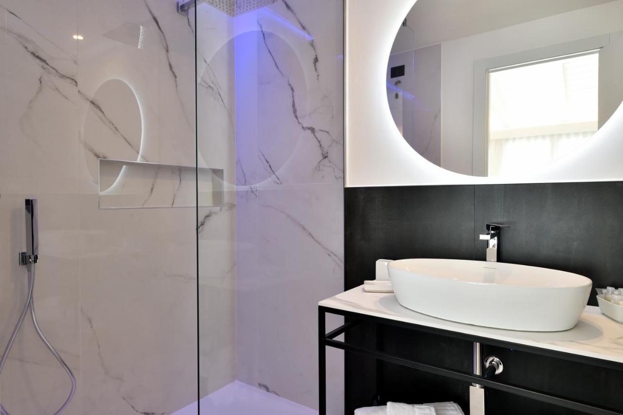 Cara A Bentu - Charming Rooms Tortolì Exterior foto
